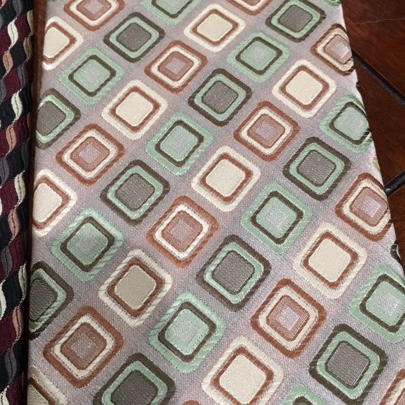 Lot of 3 New Men’s Ties - Picture 5 of 5